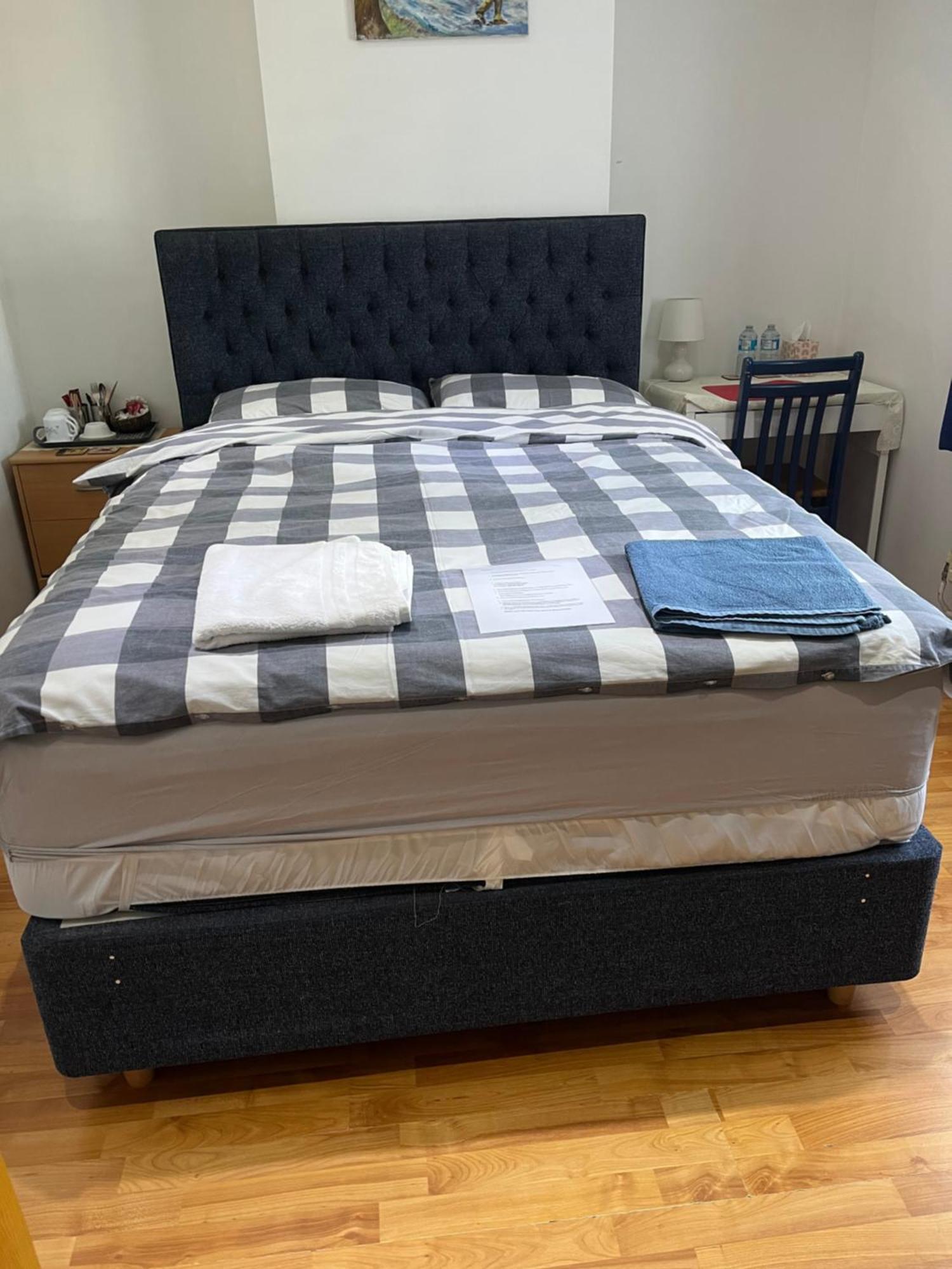 Large Double Bedroom With Free On Site Parking Kingston upon Thames  Ngoại thất bức ảnh
